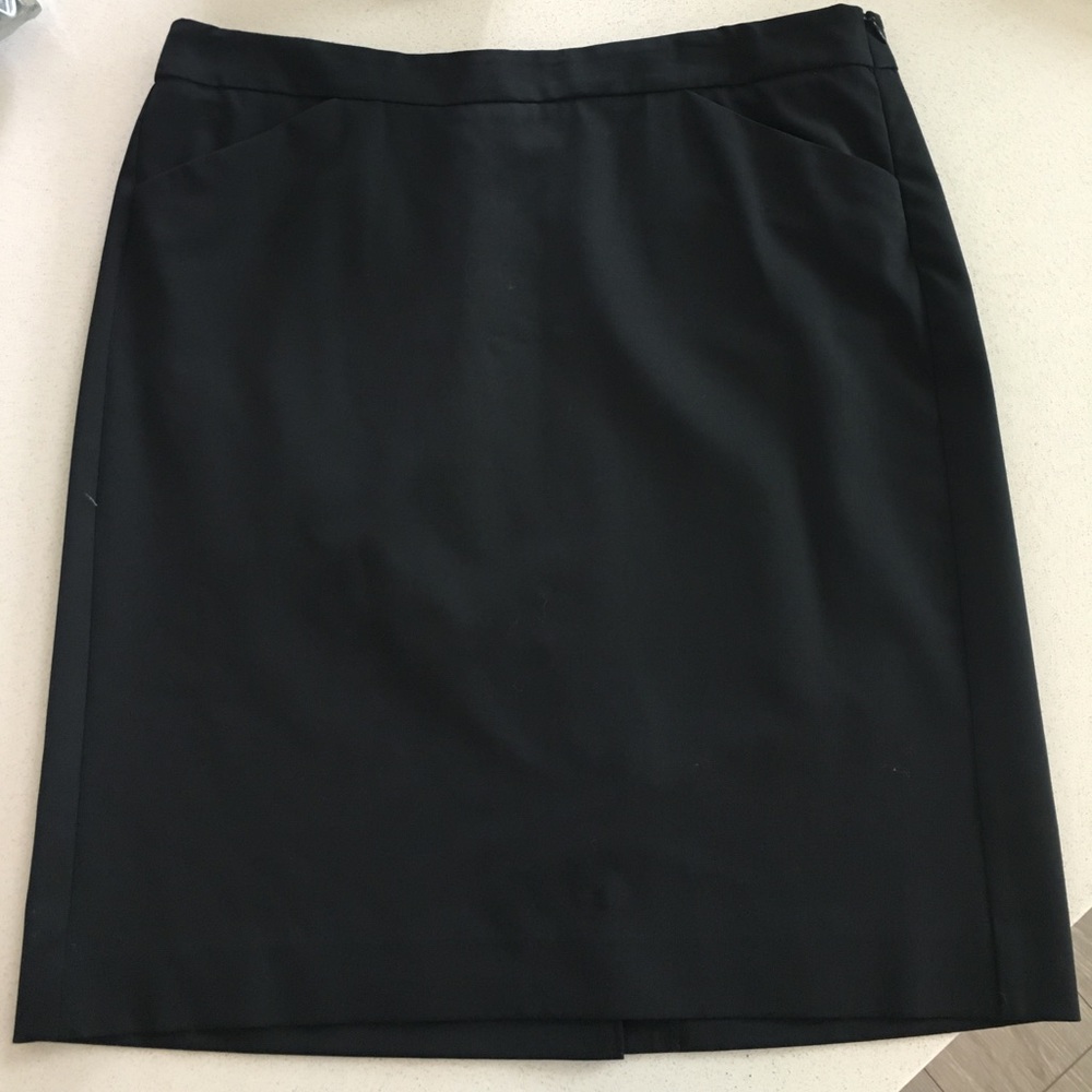Theory basic black pencil skirt